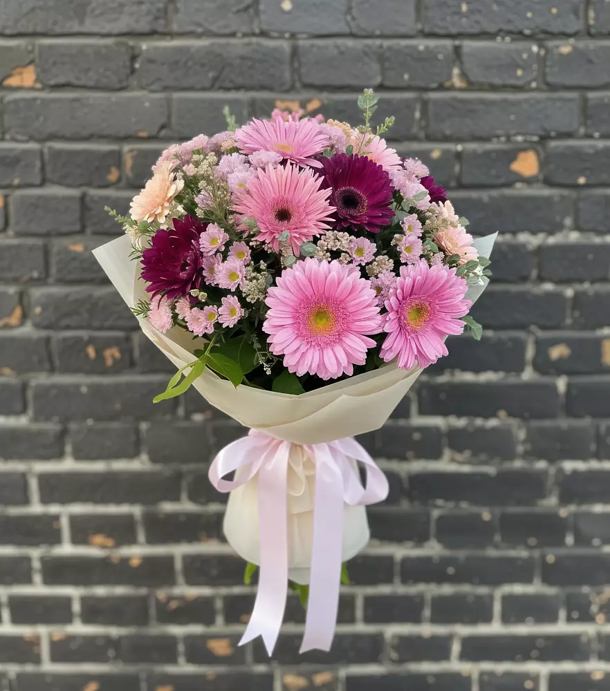 Букет цветов из: Герберы и Хризантемы в Горки-2