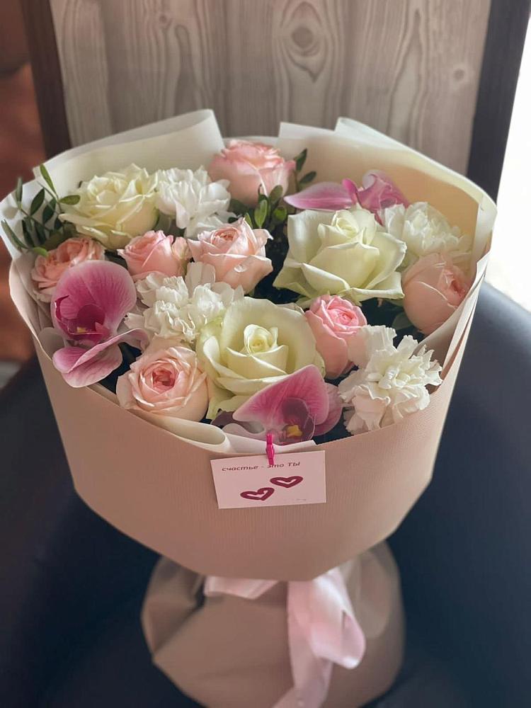 Букет цветов из: Орхидеи, Розы и Гвоздики в Горки-2