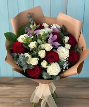Букет цветов из:  Розы и Альстромерии в Горки-2