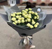 Букет Белые кустовые розы Солинеро в Горки-2