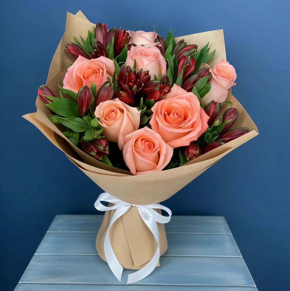 Букет цветов из: Розы и Альстромерии в Горки-2