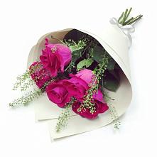 Букет цветов из:  Розы в Горки-2