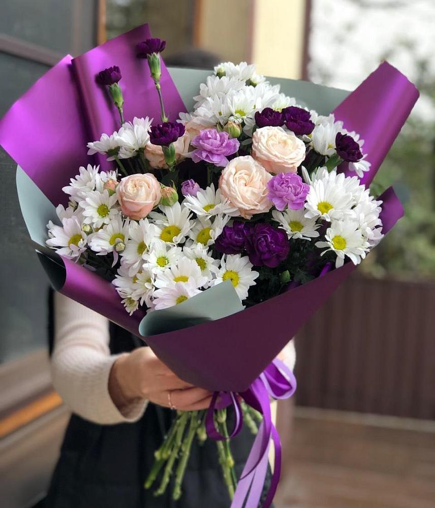 Букет цветов из: Хризантемы, Гвоздики и Розы в Горки-2