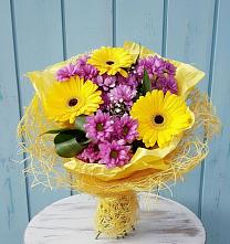 Букет цветов из:  Хризантемы и Герберы в Горки-2