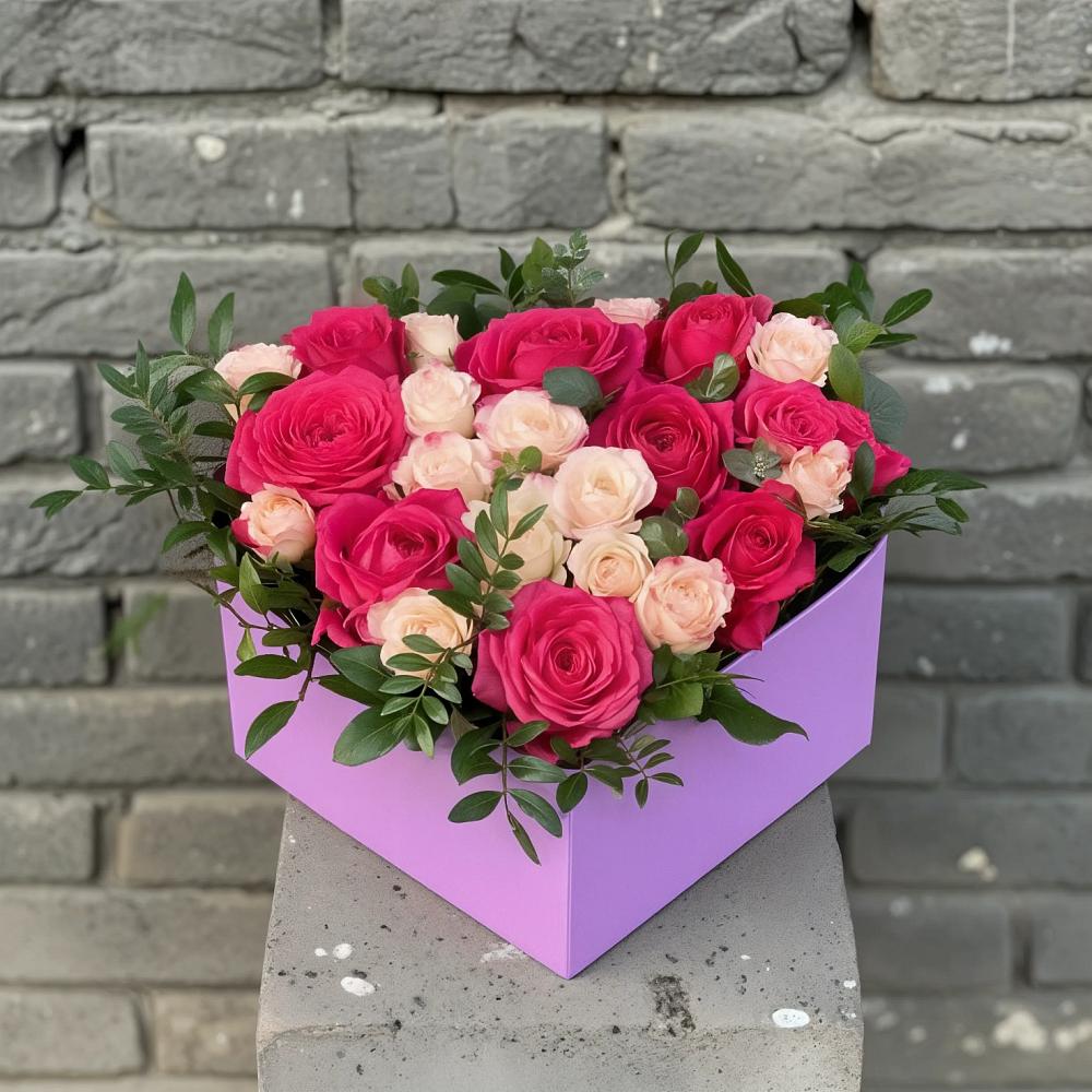 Цветочная композиция из Розы в коробке в Горки-2