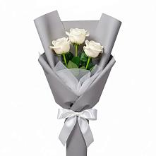 Букет 3 белые розы в Горки-2