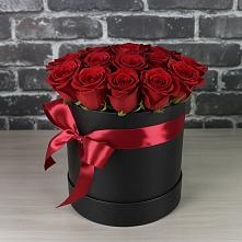 Цветочная композиция из Розы в шляпной коробке в Горки-2