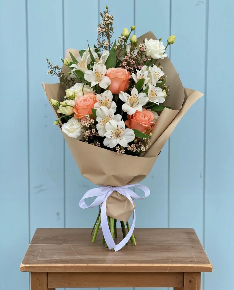 Букет цветов из: Альстромерии, Лизиантусы, Розы и Хризантемы в Горки-2