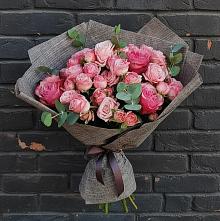 Букет цветов из:  Розы в Горки-2